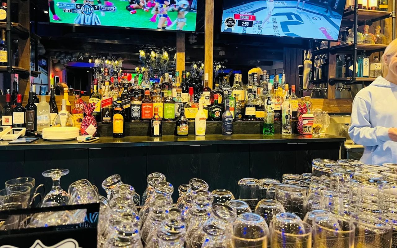 Bar photo 1
