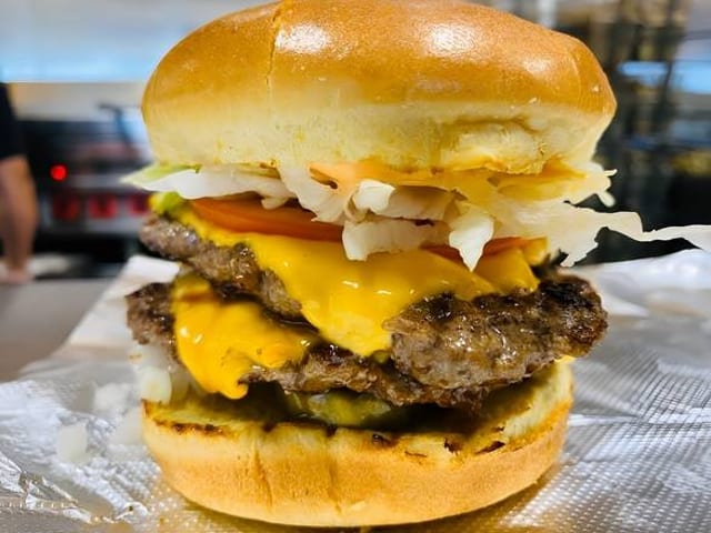 Classic Burger.